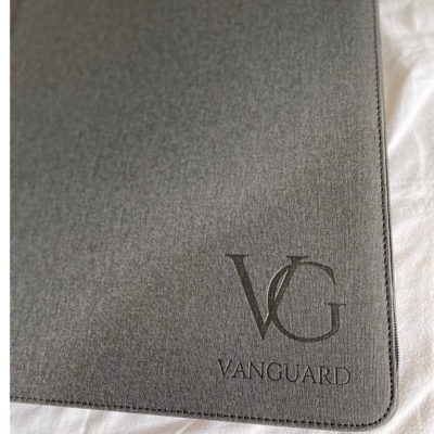 Vanguard Midnight Top Loader 9 PKT Zip Binder - Image 3